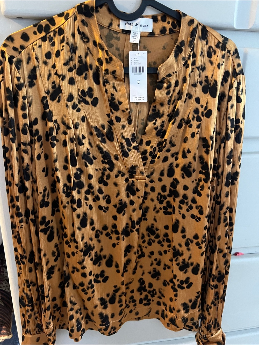 cloth & stone Leopard-Print Long Sleeve V-Neck Dress - Mustard/Black